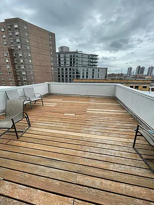 Rented by Bloom Real Estate Group | media 20