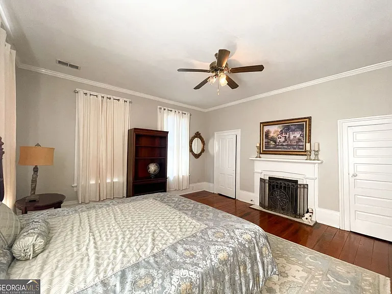 305 Orange St — Photo 23