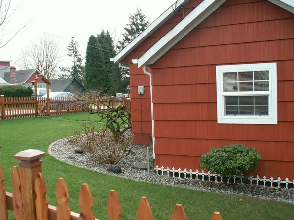 155 McMillan Dr, Longview, WA 98632