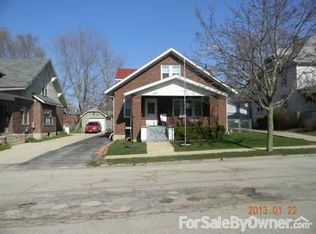 1133 S Maple Ave, Freeport, IL 61032