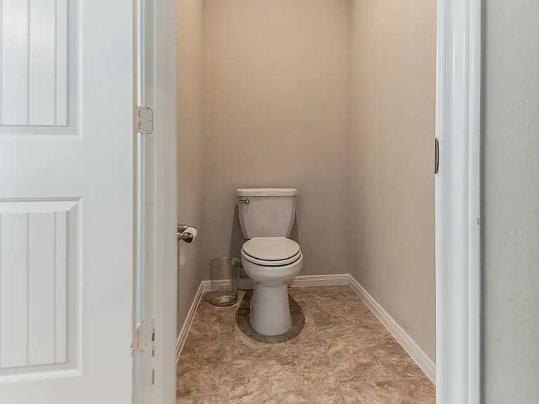 2716 Veranda Fls — Photo 21