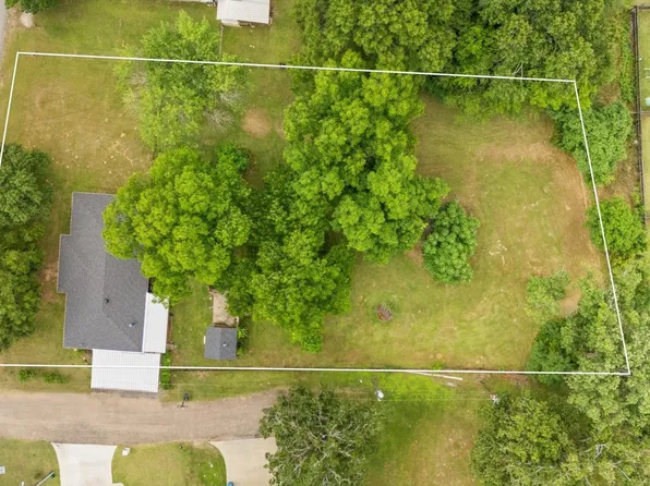 207 N Stewart St, White Oak, TX 75693