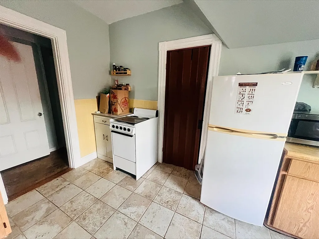 1 bed, 1.0 bath, 800 sqft, $2,000 — Photo 4