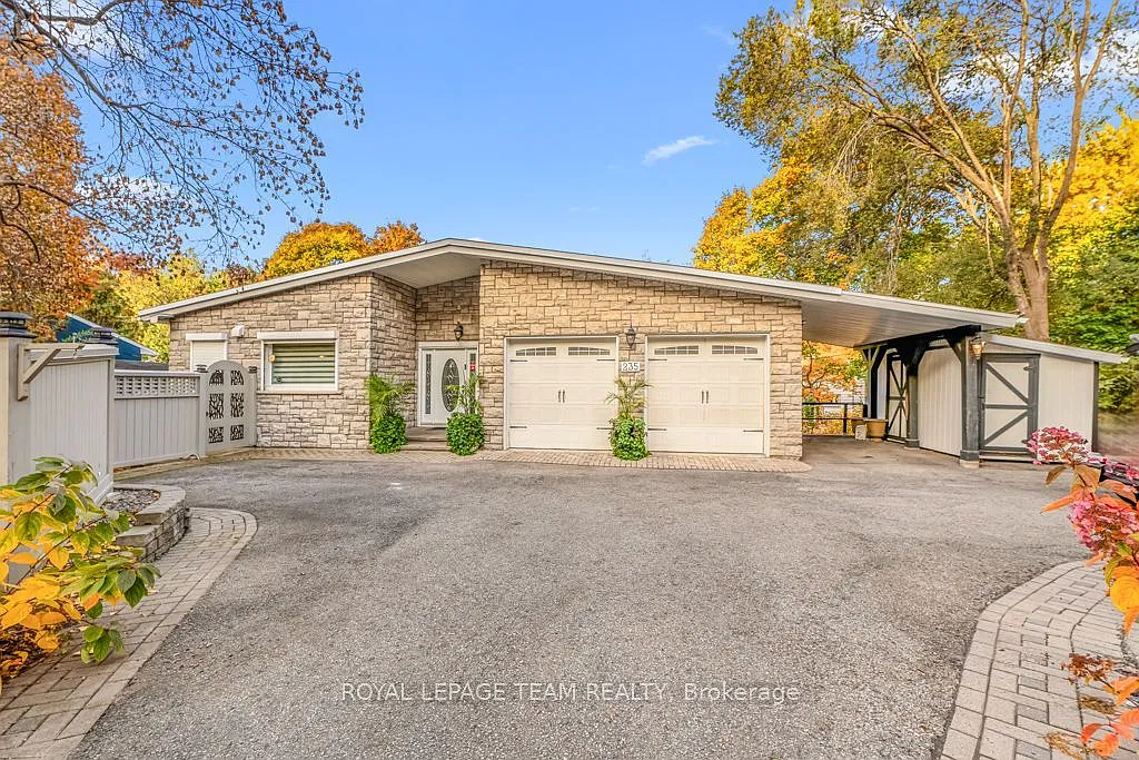 9 bed, $6,750 — Photo 1