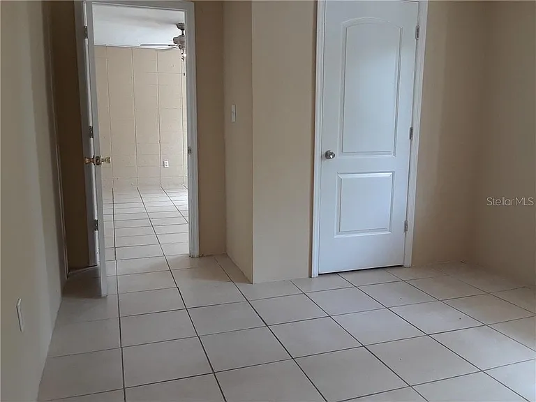 1038 W Jefferson St — Photo 4