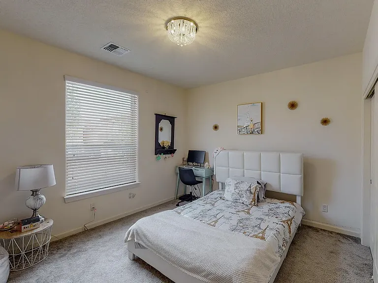 7309 Ojai St NE — Photo 9