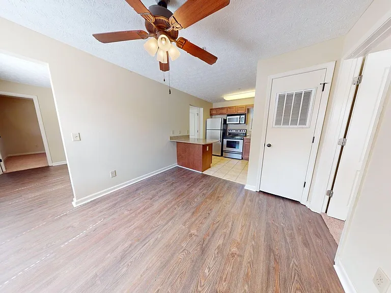 338 W Glenn Ave — Photo 18