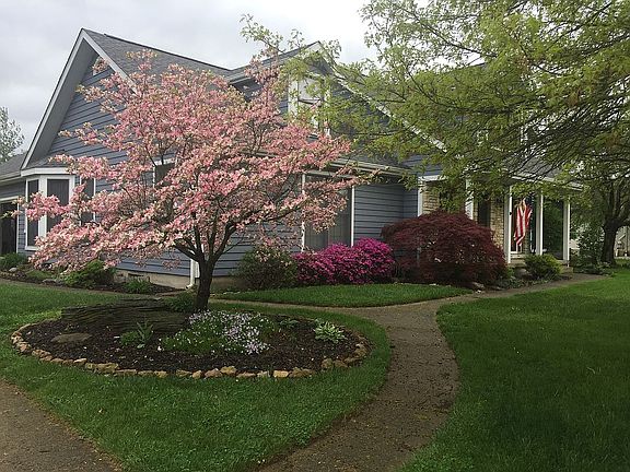 4th image of 8590 Acredale Dr