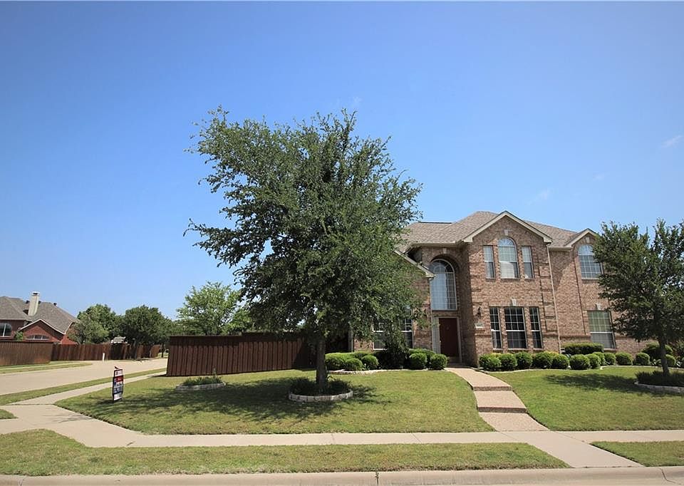 1st image of 3017 Edwards Dr