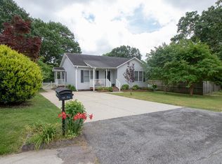 223 Vintage Ave, Greenville, SC 29607