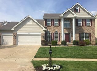 121 Derbyshire Ln, Dardenne Prairie, MO 63368