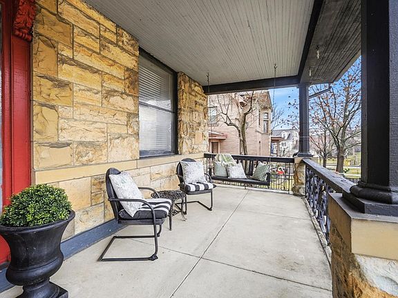 3rd image of 3852 Dakota Ave
