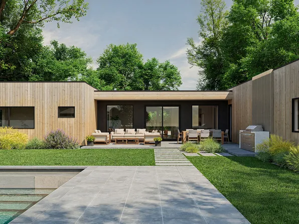 32 School St, East Hampton, NY 11937