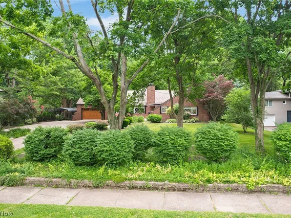 443 Merriman Rd, Akron, OH 44303