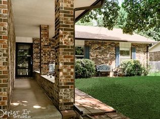 1115 S 27th St, Rogers, AR 72758