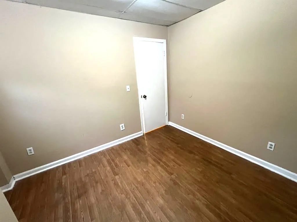 2 bed, 700 sqft, $1,095 — Photo 4