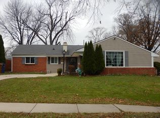 132 Glen Hill Dr, Glendale Heights, IL 60139