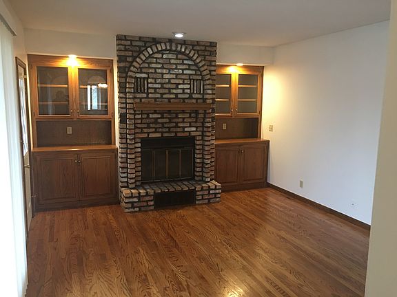 4th image of 5241 Jade Ct