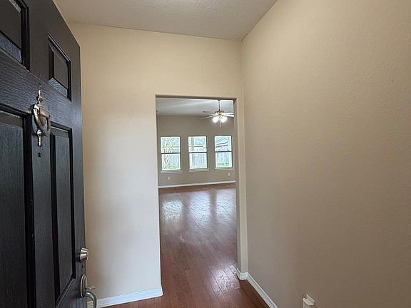 3rd image of 6014 Decker Ridge Ct