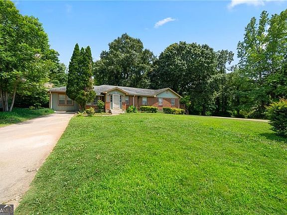5th image of 2205 Loring Ct