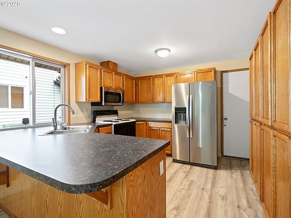 3rd image of 243 Larch St