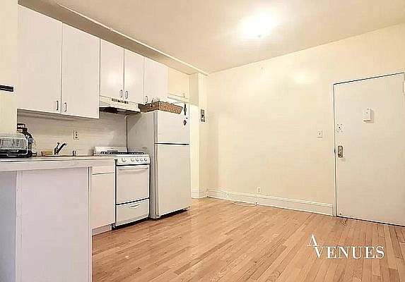 1st image of 306 W 93rd St #35A