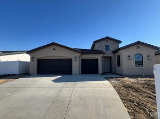 13207 Wintersweet Dr, Bakersfield, CA