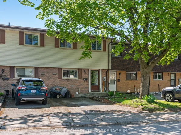 869 Oakview Ave, Kingston, ON K7M 6V4