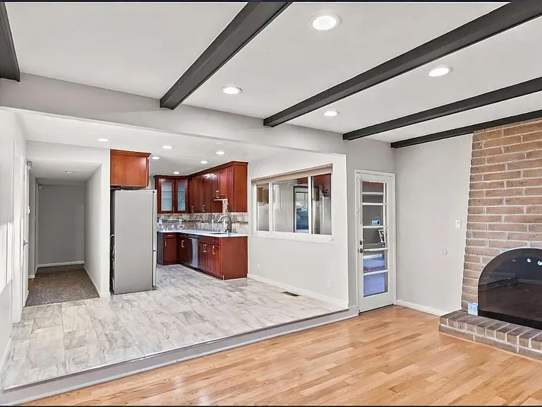 1680 Morrill Ave — Photo 14