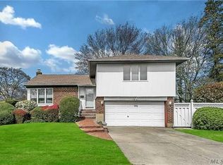 3687 Jules Ln, Wantagh, NY 11793
