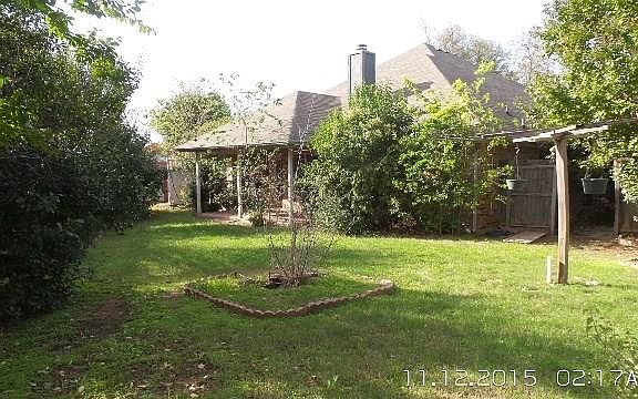 2nd image of 3800 Park Oaks Ct