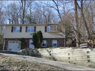 190 Skyline Lakes Dr, Ringwood, NJ 07456