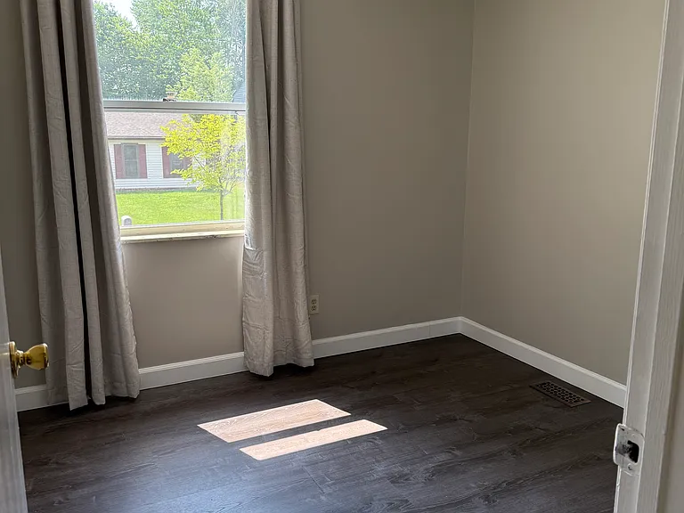 2136 Jeffey Dr — Photo 18