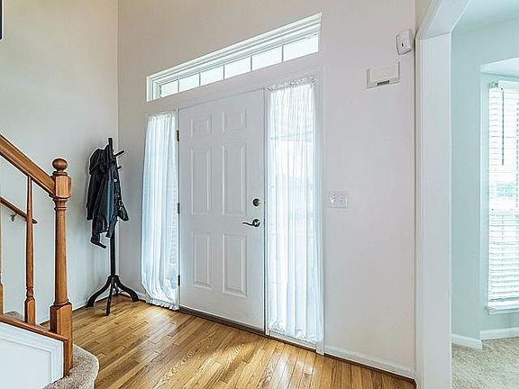 5th image of 15971 Brookside Dr #136
