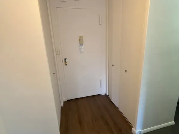 330 E. 46th Street image 8 of 11