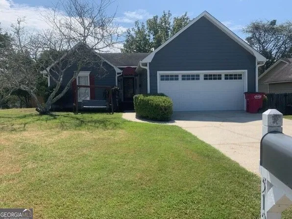 512 Shadow Moss Dr, Macon, GA 31204