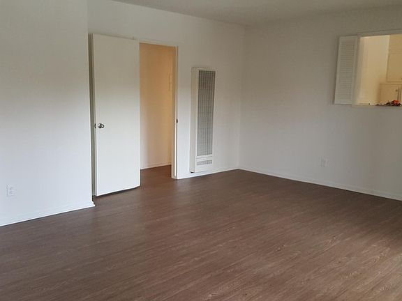 Living Room looking towards kitchen and hallway