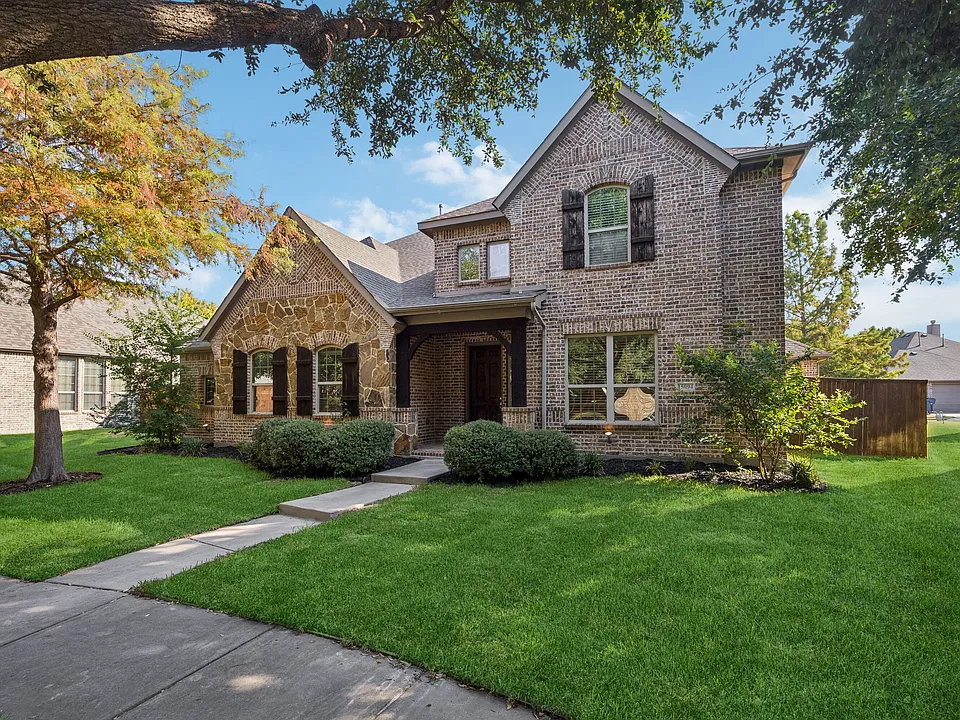 15994 Trail Glen Dr