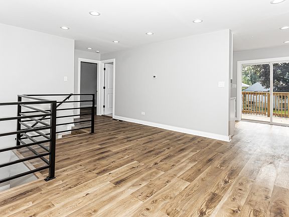 4th image of 3525 John St