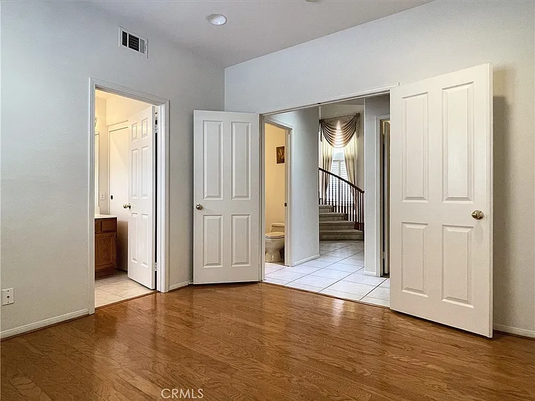 2712 Westbourne Pl — Photo 14