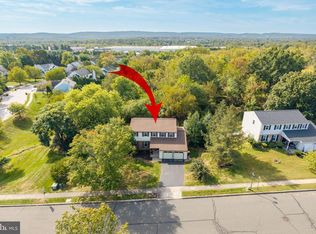 3 Buckthorn Ln, Collegeville, PA 19426