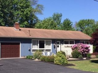 16 Rugby Rd, East Greenbush, NY 12061