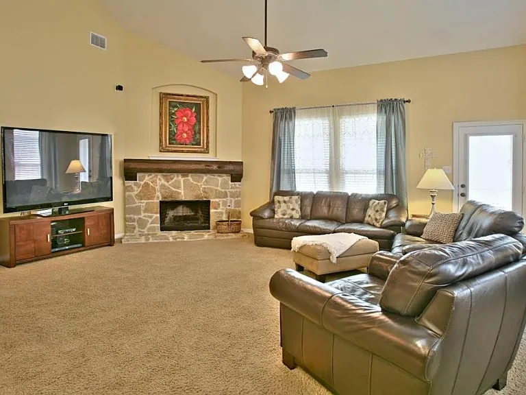 401 Bluefinch Dr — Photo 12