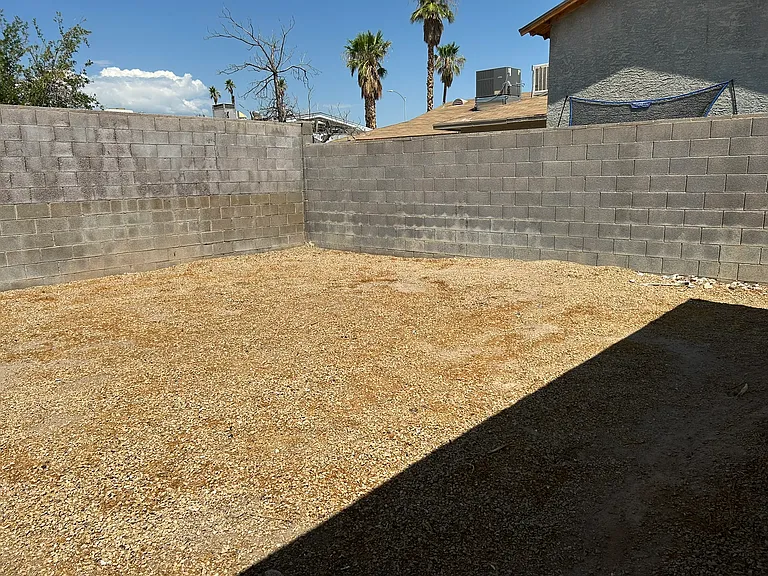920 Palmhurst Dr — Photo 24