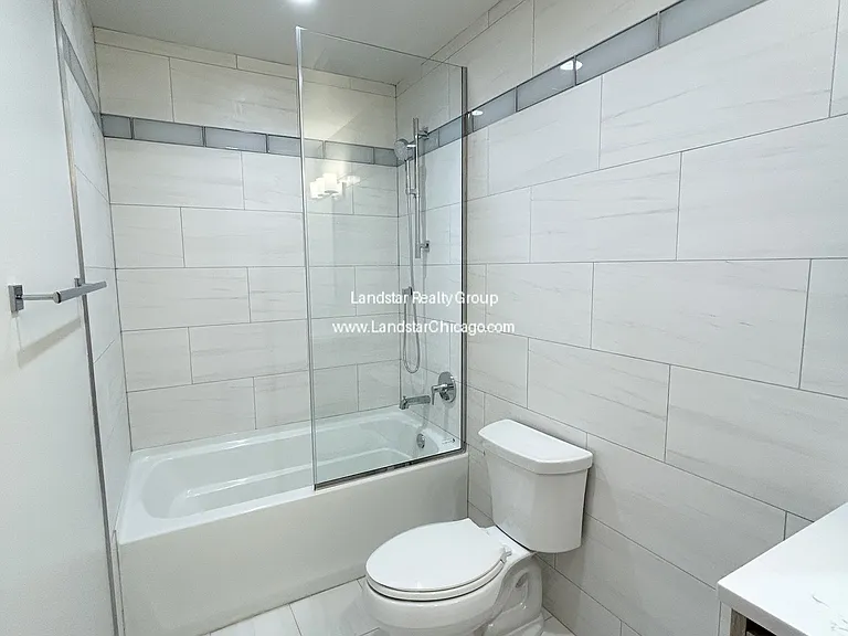 4611 S Ellis Ave #105 — Photo 8