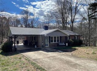 151 Glendale Dr, Elkin, NC 28621