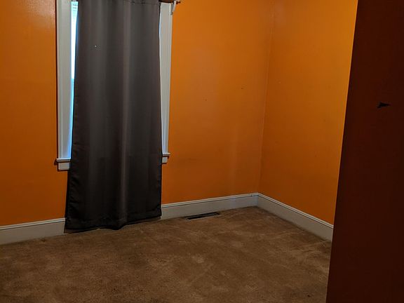 3rd image of 188 Northwest Blvd