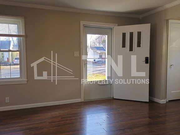 New storm door, New LED lighting, Keyless entry!