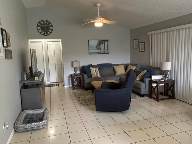 160 Stillwater Cir — Photo 17