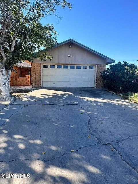 3 bed, 3.0 bath, 1884 sqft, $1,800 — Photo 3